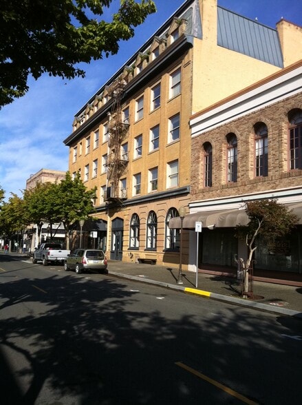 187 Central Ave, Coos Bay, OR for lease - Building Photo - Image 1 of 11