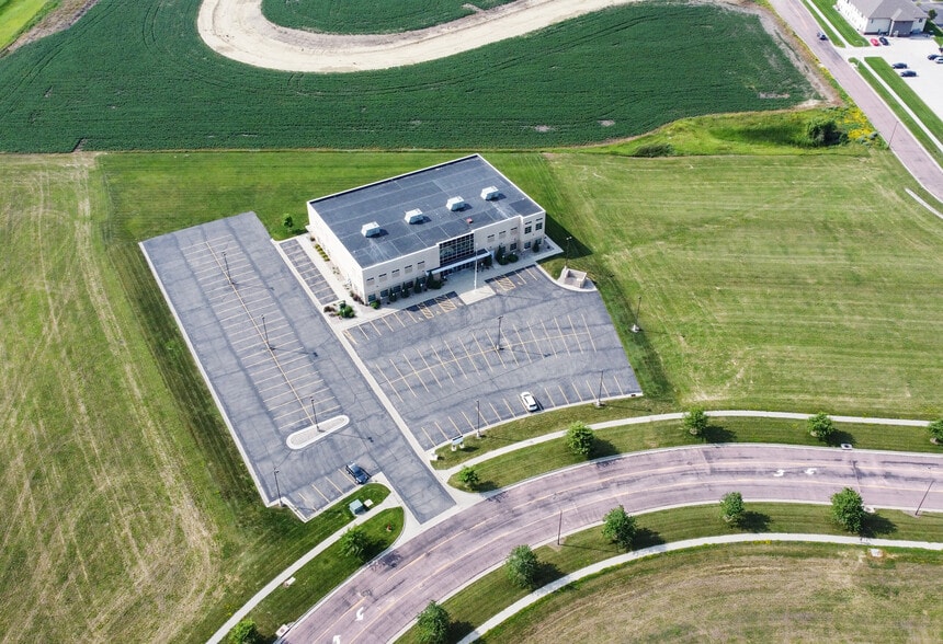 2324 Research Park Way, Brookings, SD for sale - Building Photo - Image 2 of 12