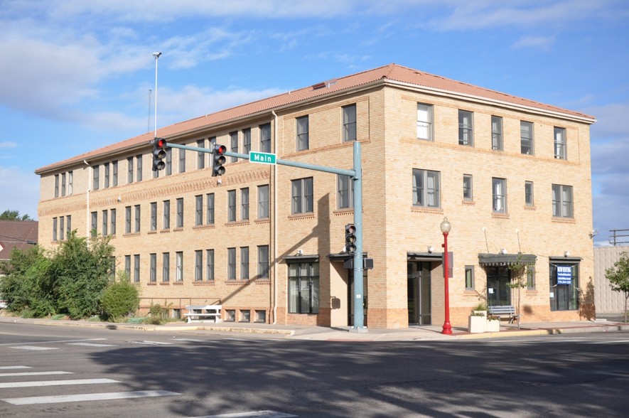 322 S Main St, Lamar, CO for sale - Primary Photo - Image 1 of 53