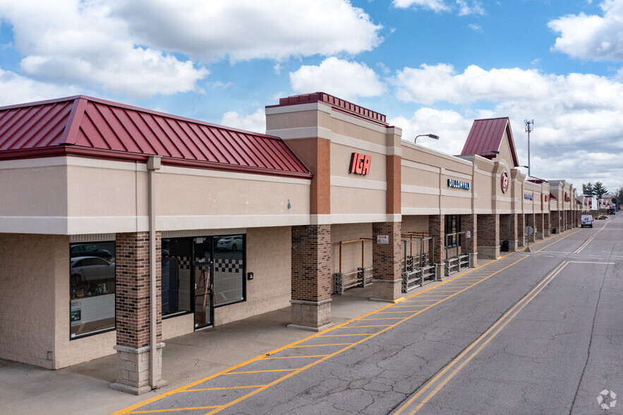 3912-4090 E Galbraith Rd, Cincinnati, OH for lease - Building Photo - Image 3 of 9