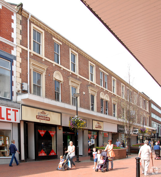 9-11 Regent St, Wrexham, LL11 1SG - Retail for Sale | LoopNet