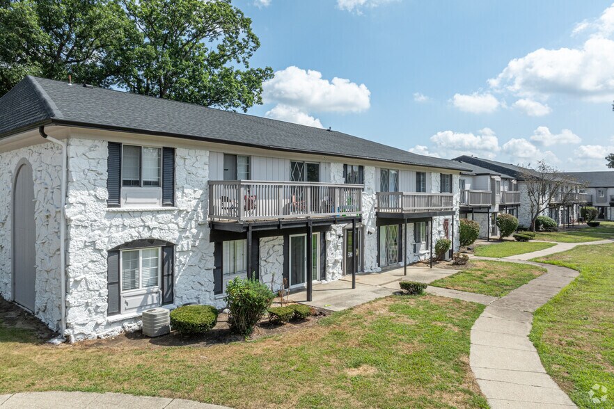 3001 E Jefferson Blvd, South Bend, IN for sale - Primary Photo - Image 1 of 1