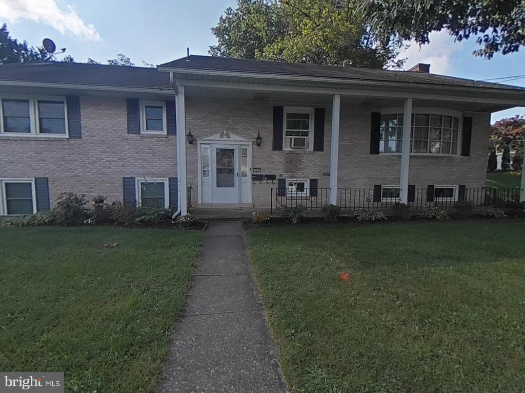 250 E Cedar St, Elizabethtown, PA 17022