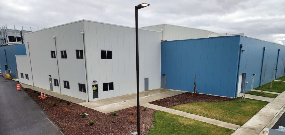 14101 45th Ave NE, Marysville, WA for sale - Building Photo - Image 2 of 9