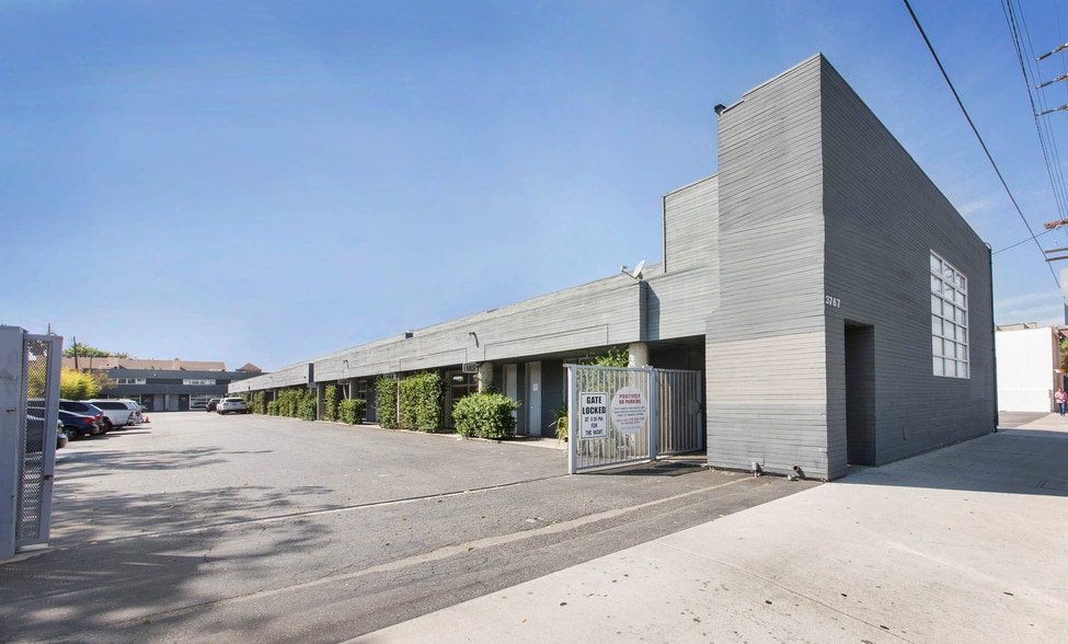 3767 Overland Ave, Los Angeles, CA for lease - Primary Photo - Image 1 of 5