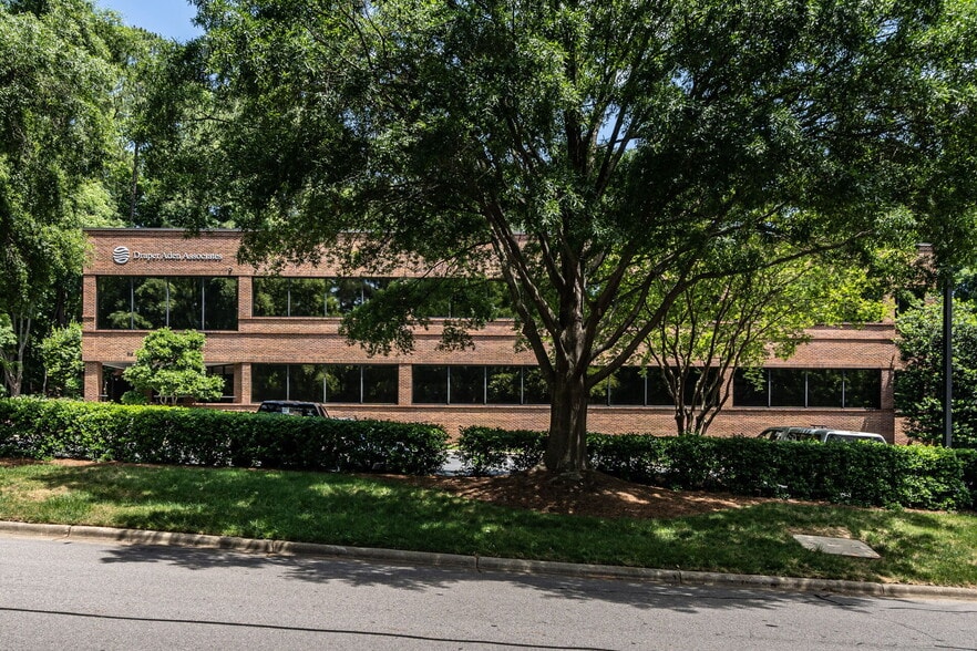 114 Edinburgh Dr S, Cary, NC for lease - Building Photo - Image 2 of 9