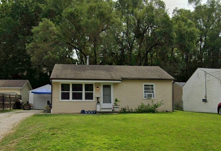 7103 SW 16th St, Des Moines, IA for sale Primary Photo- Image 1 of 2