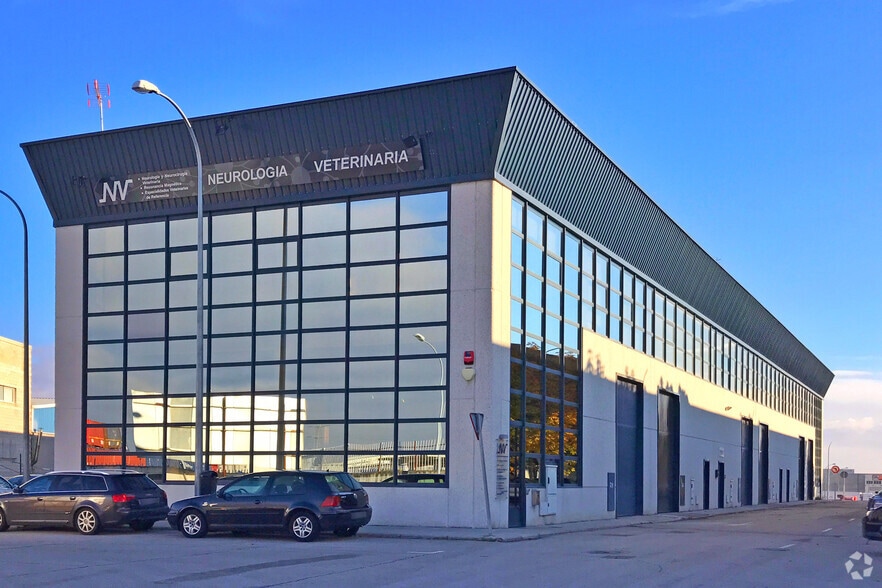 Industrial in Getafe, Madrid for sale - Building Photo - Image 2 of 3