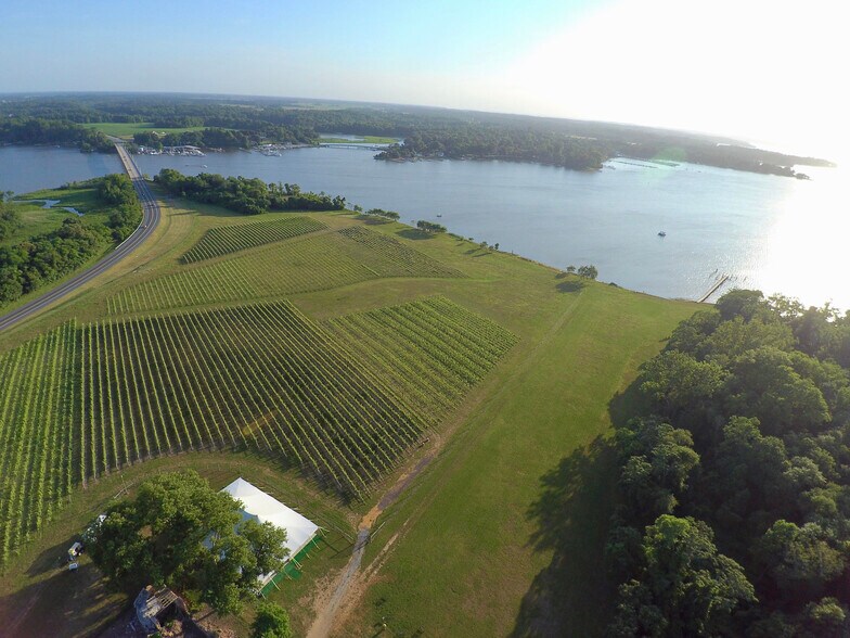 237 Bohemia Manor Farm Ln, Chesapeake City, MD 21915