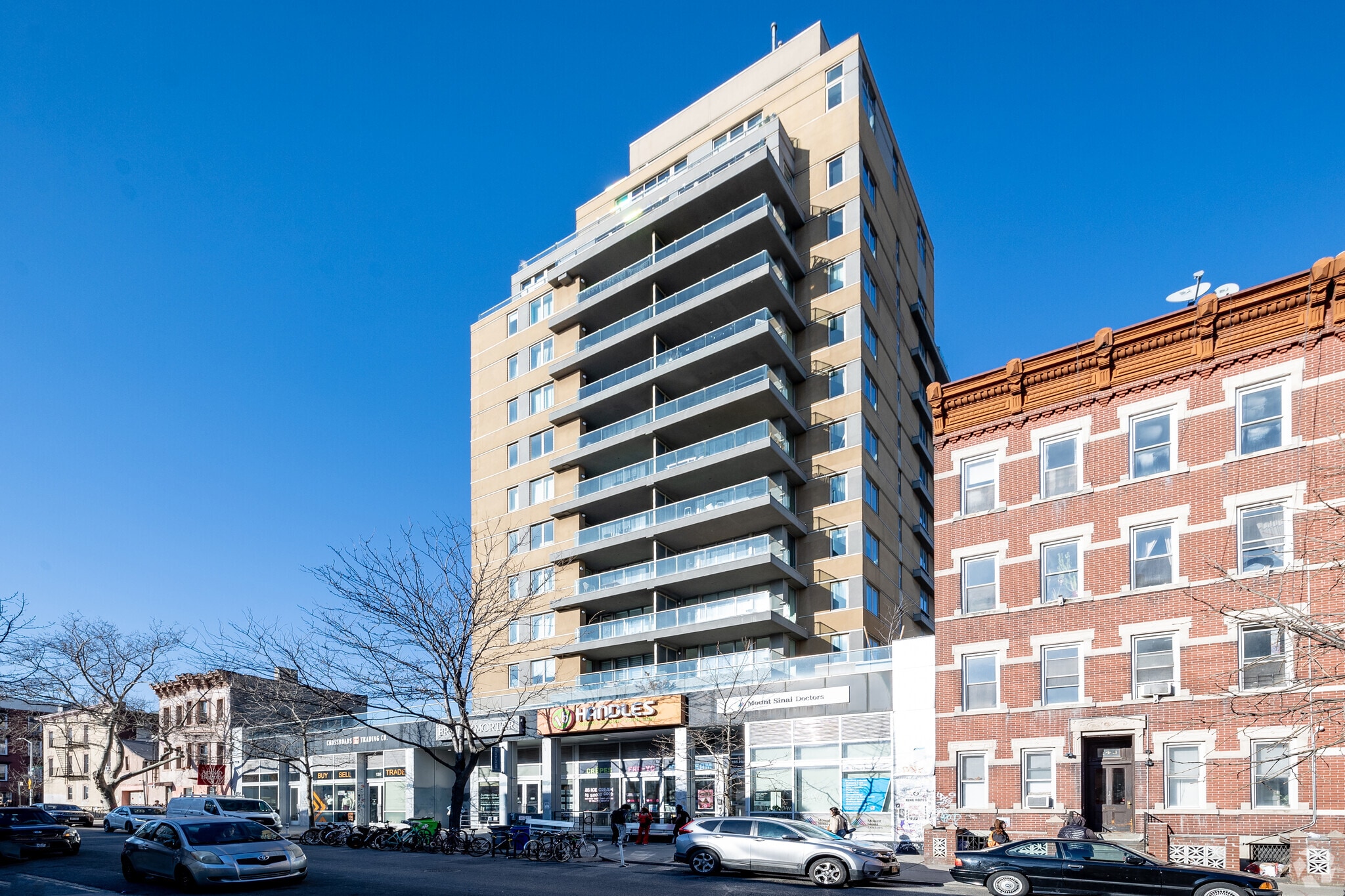 136-144 N 8th St, Brooklyn, NY for lease Primary Photo- Image 1 of 8