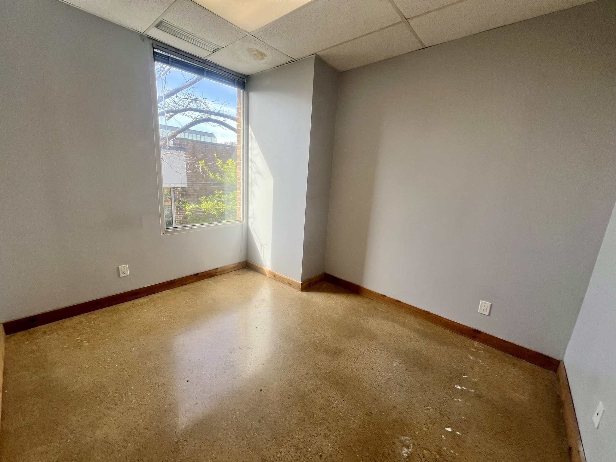 13154 Coit Rd, Dallas, TX for lease Interior Photo- Image 1 of 4