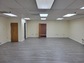 439 Littleton Rd, Westford, MA for lease Interior Photo- Image 2 of 2