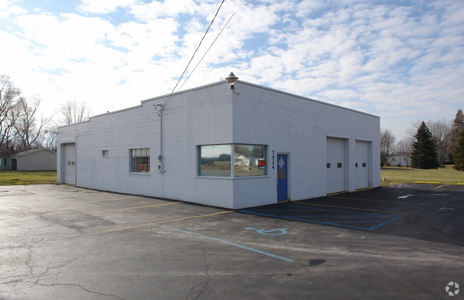 7524 E Atherton Rd, Davison, MI for sale - Primary Photo - Image 1 of 1