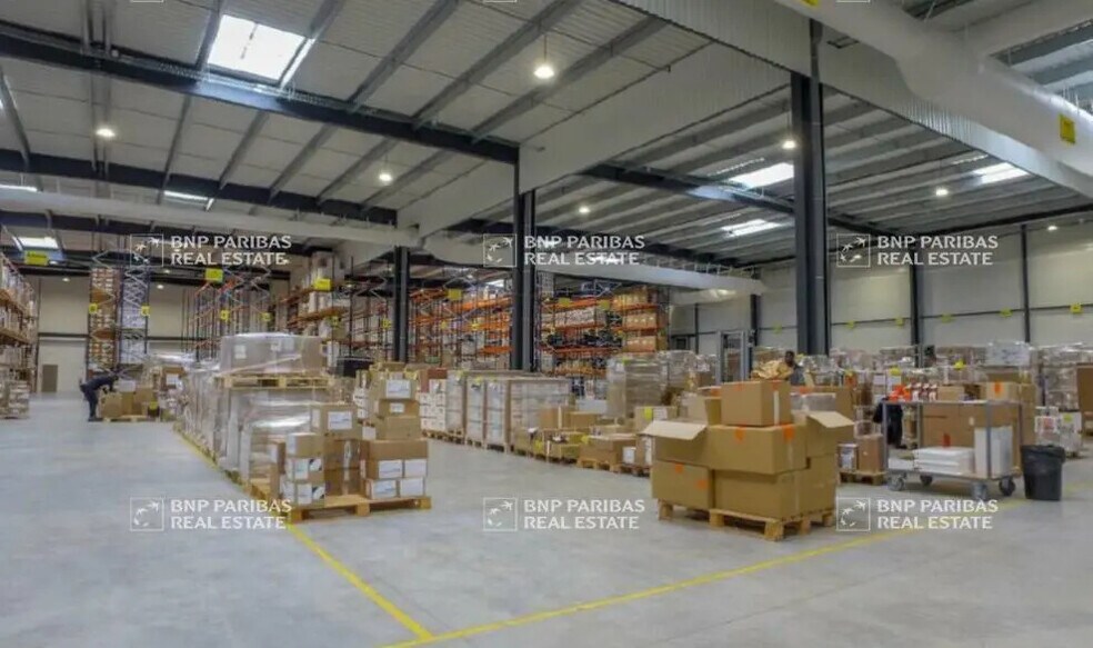 Flex in Bondoufle for sale - Building Photo - Image 2 of 5