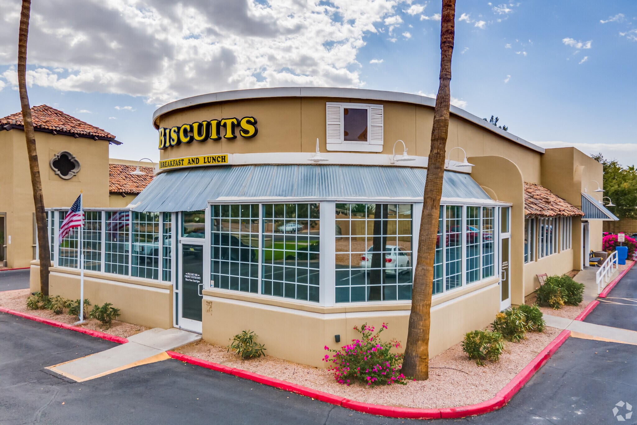 4747 E Elliot Rd, Phoenix, AZ 85044 Ahwatukee Mercado