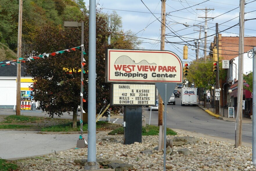 996 West View Park Dr, Pittsburgh, PA for lease - Building Photo - Image 2 of 18