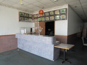 635-641 Veterans Pky S, Moultrie, GA for lease Interior Photo- Image 1 of 3