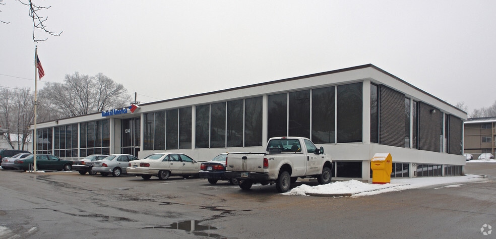 1314 N 38th St, Kansas City, KS for lease - Building Photo - Image 3 of 8