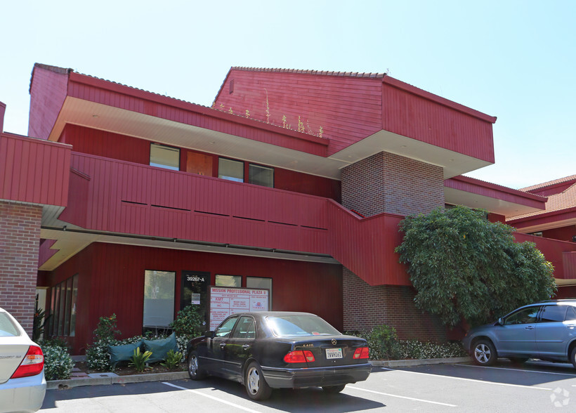 39267 Mission Blvd, Fremont, CA for lease - Building Photo - Image 3 of 8