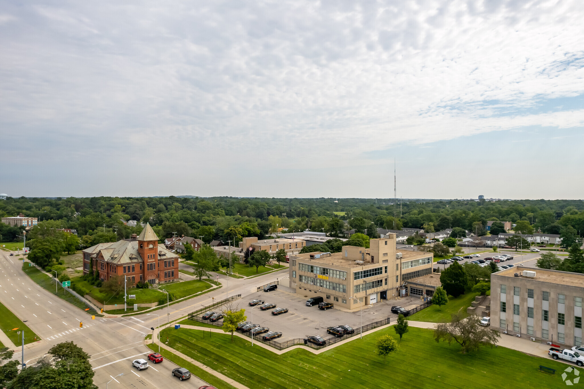 47700 Woodward Ave, Pontiac, MI 48342 - Central School Bldg | LoopNet