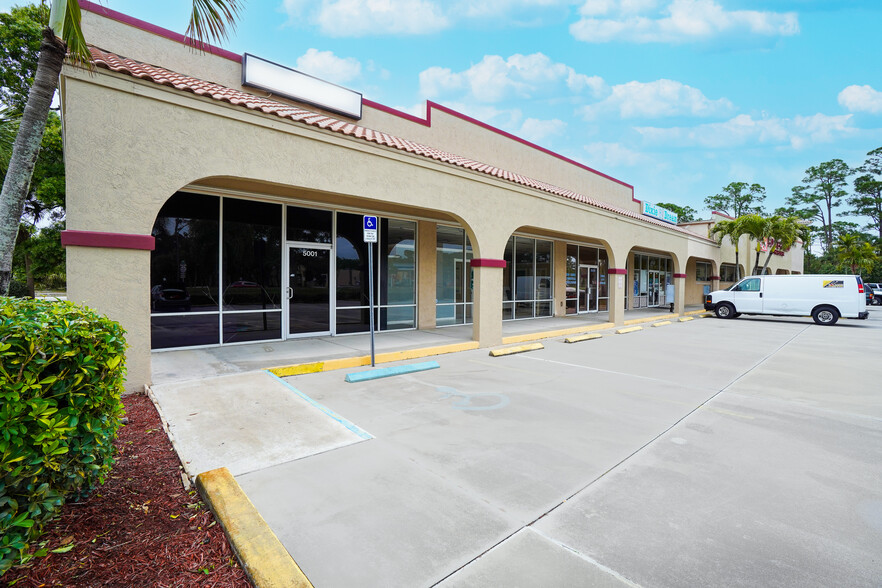 5001-5009 Turnpike Feeder Rd, Fort Pierce, FL for lease - Building Photo - Image 3 of 7