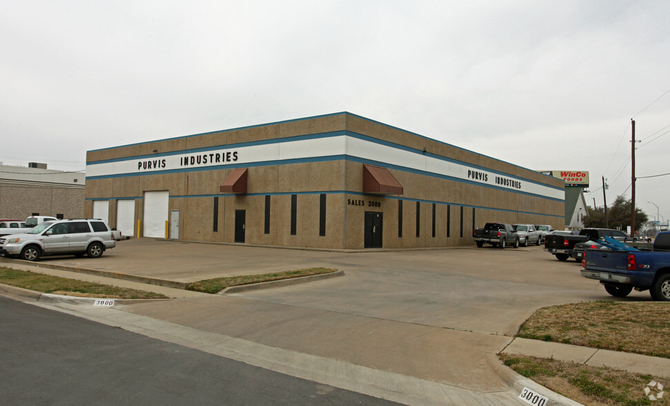 3000 Airport Fwy, Fort Worth, TX for lease - Building Photo - Image 3 of 7