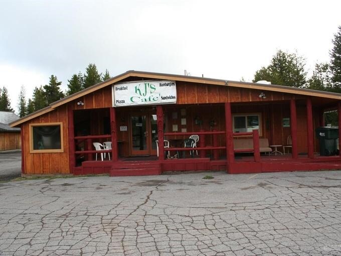 19967 Highway 58 N, Crescent Lake, OR for sale - Primary Photo - Image 1 of 1