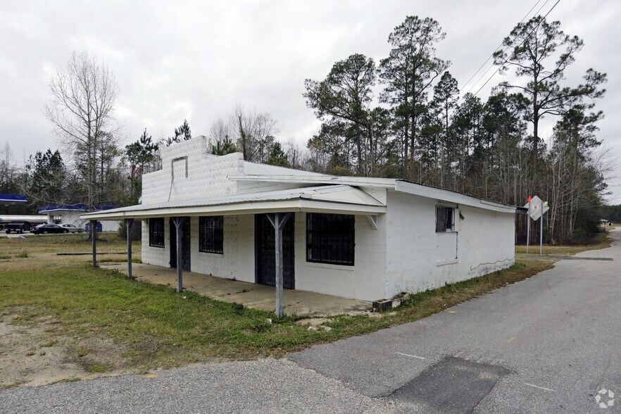 7921 Century Blvd, Century, FL 32535