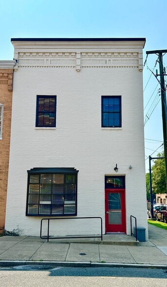 130 N Fayette St, Alexandria, VA for lease - Building Photo - Image 1 of 13