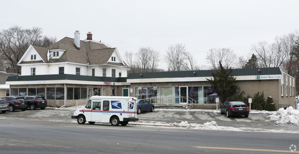 273 Greenwood Ave, Bethel, CT for sale - Primary Photo - Image 1 of 1