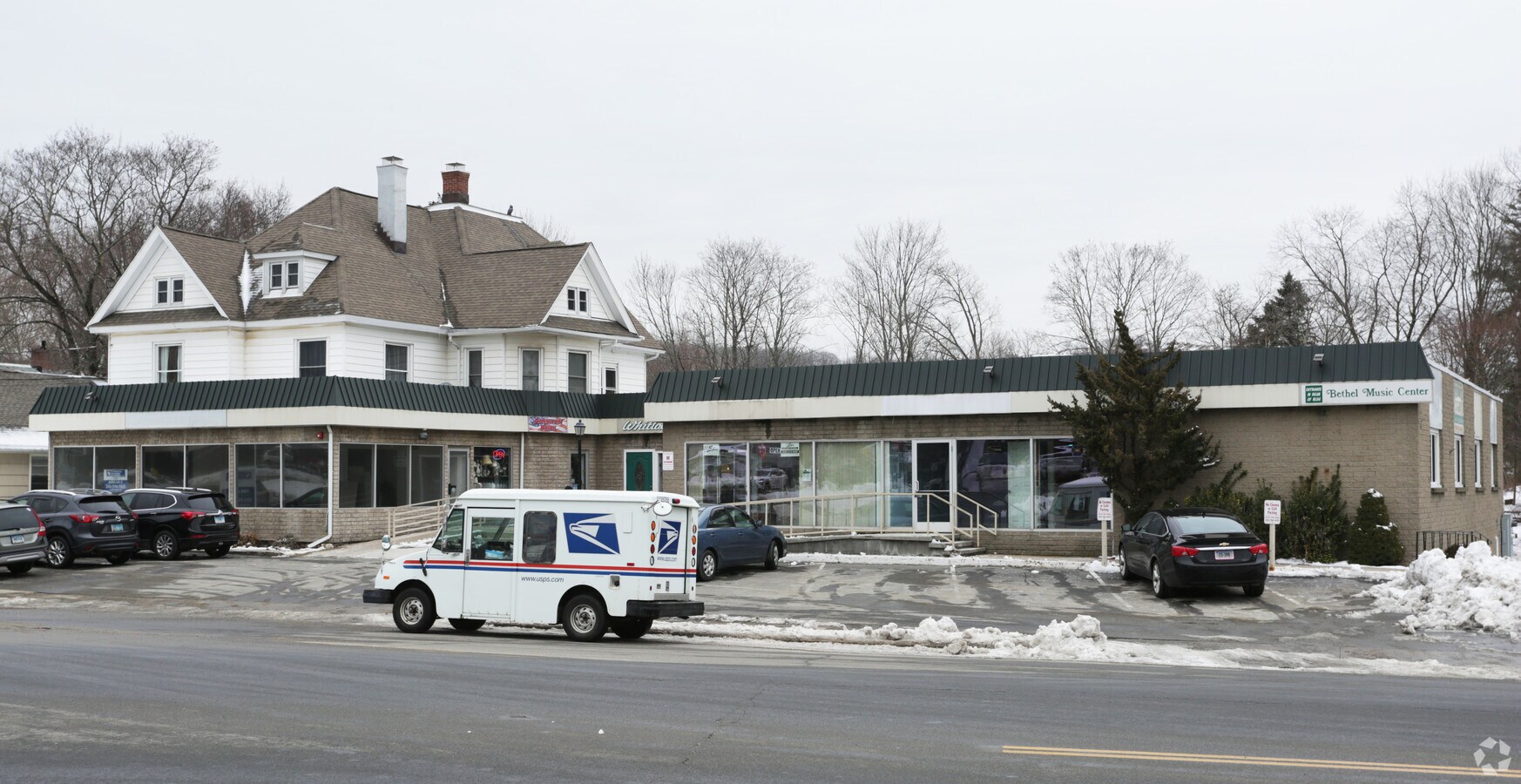 273 Greenwood Ave, Bethel, CT 06801