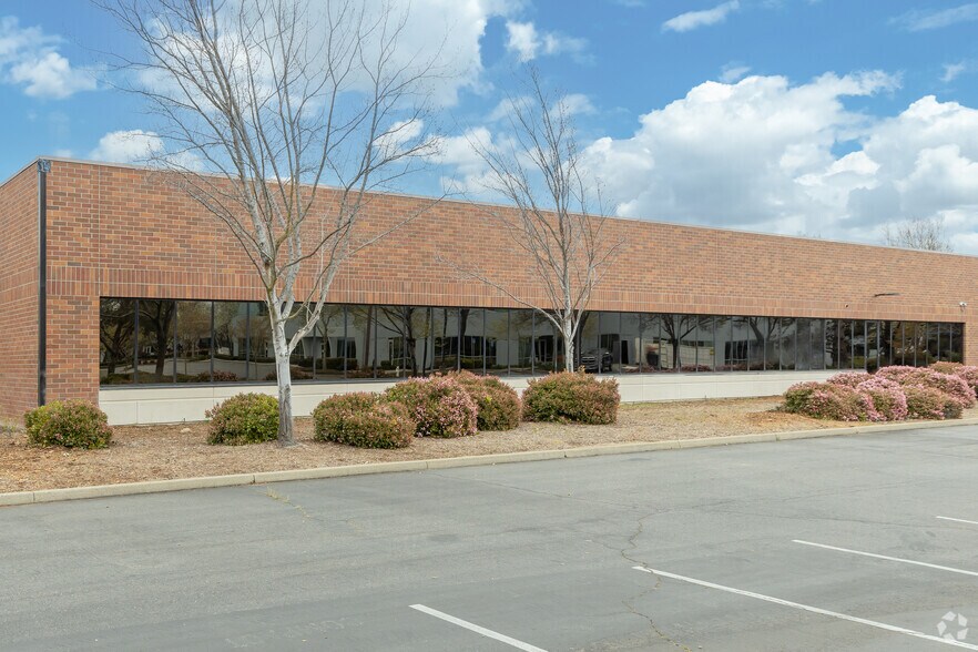 3215 Prospect Park Dr, Rancho Cordova, CA for lease - Building Photo - Image 1 of 10