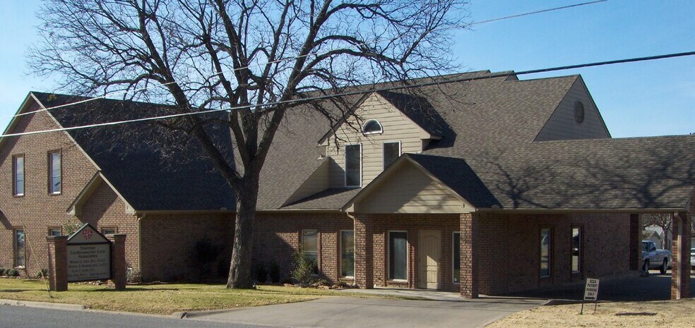 310 N Bryant Ave, Sherman, TX for sale - Primary Photo - Image 1 of 1