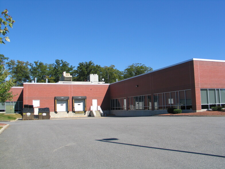 260 Cedar Hill St, Marlborough, MA for lease - Building Photo - Image 3 of 10