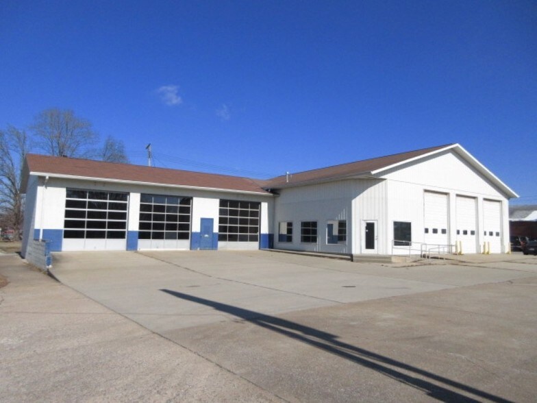 1524 Walnut St, Murphysboro, IL for sale - Building Photo - Image 1 of 1