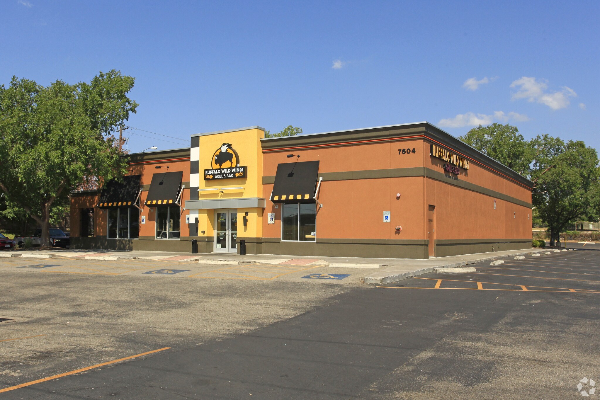 7604 N Interstate 35, Austin, TX for sale Primary Photo- Image 1 of 1