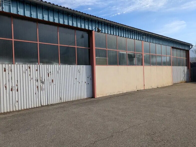 Industrial in Cruet for lease - Building Photo - Image 2 of 7