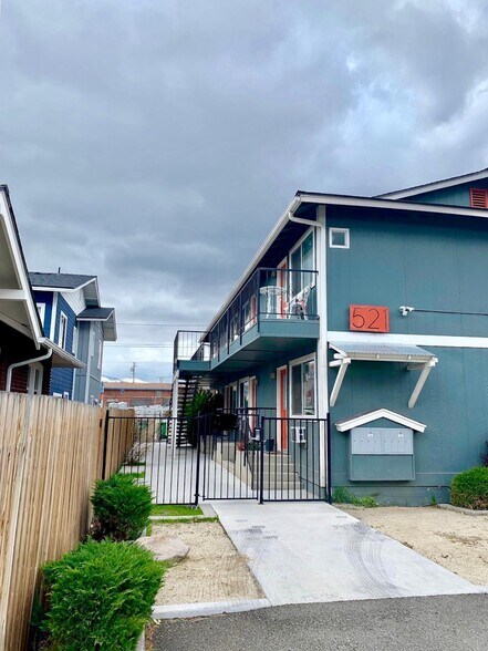521 Sinclair, Reno, NV for sale - Building Photo - Image 1 of 8
