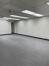 3605 Woodhead Dr, Northbrook, IL for sale Interior Photo- Image 1 of 12