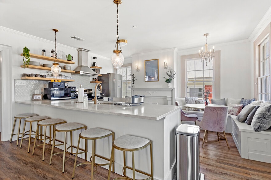 782 Water St, Biloxi, MS for sale - Building Photo - Image 3 of 94