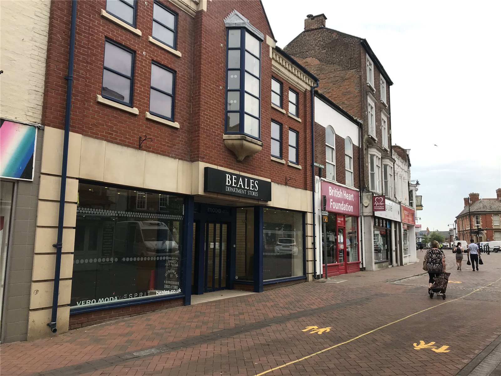 7 Market Pl, Spalding for lease Building Photo- Image 1 of 6