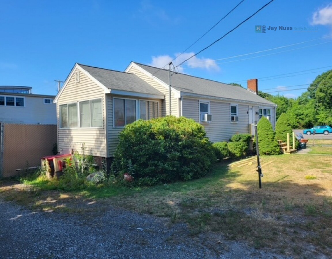 1126 Main St, Weymouth, MA 02190