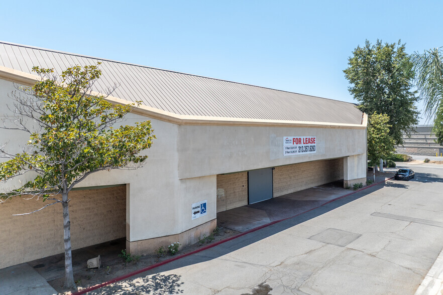 3838-3870 Tyler St, Riverside, CA for lease - Building Photo - Image 3 of 11