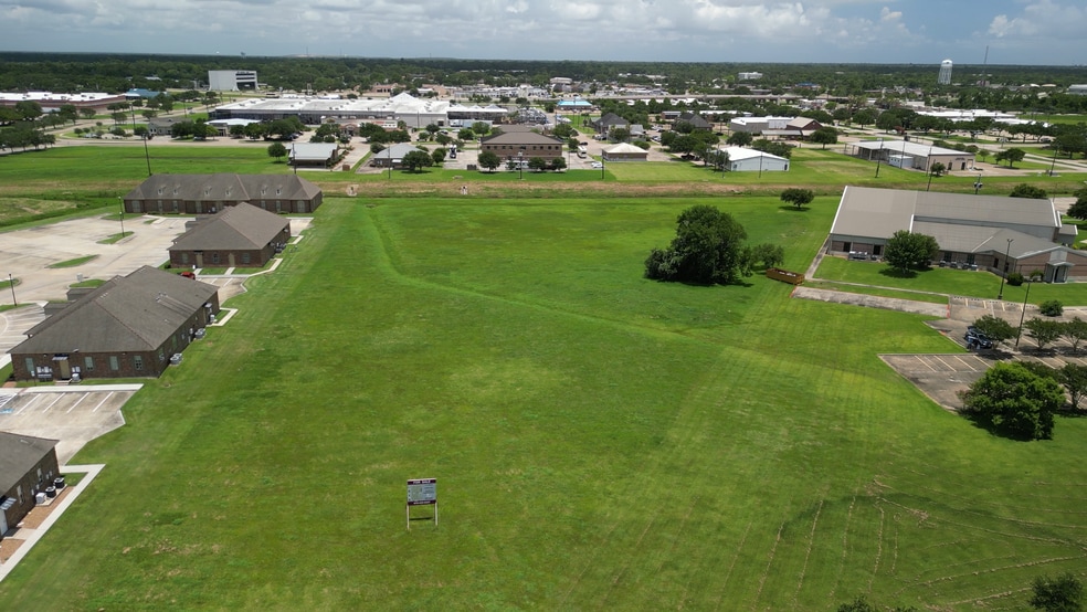 Lake Rd, Lake Jackson, TX for sale - Aerial - Image 3 of 21