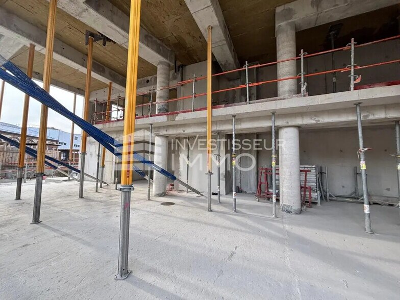 Retail in Ivry-sur-Seine for sale - Construction Photo - Image 2 of 5