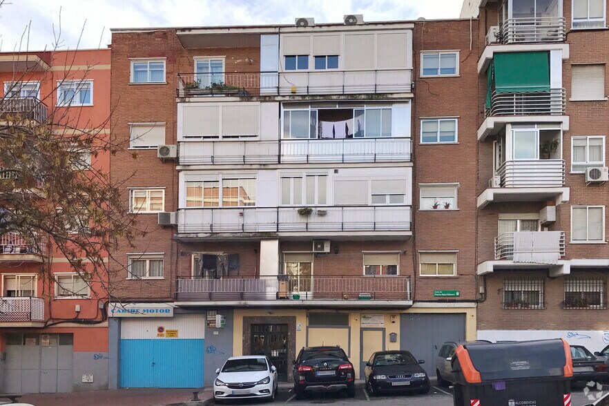 Calle Francisco Baena Valdemoro, 9, Alcobendas, Madrid for sale - Building Photo - Image 1 of 1
