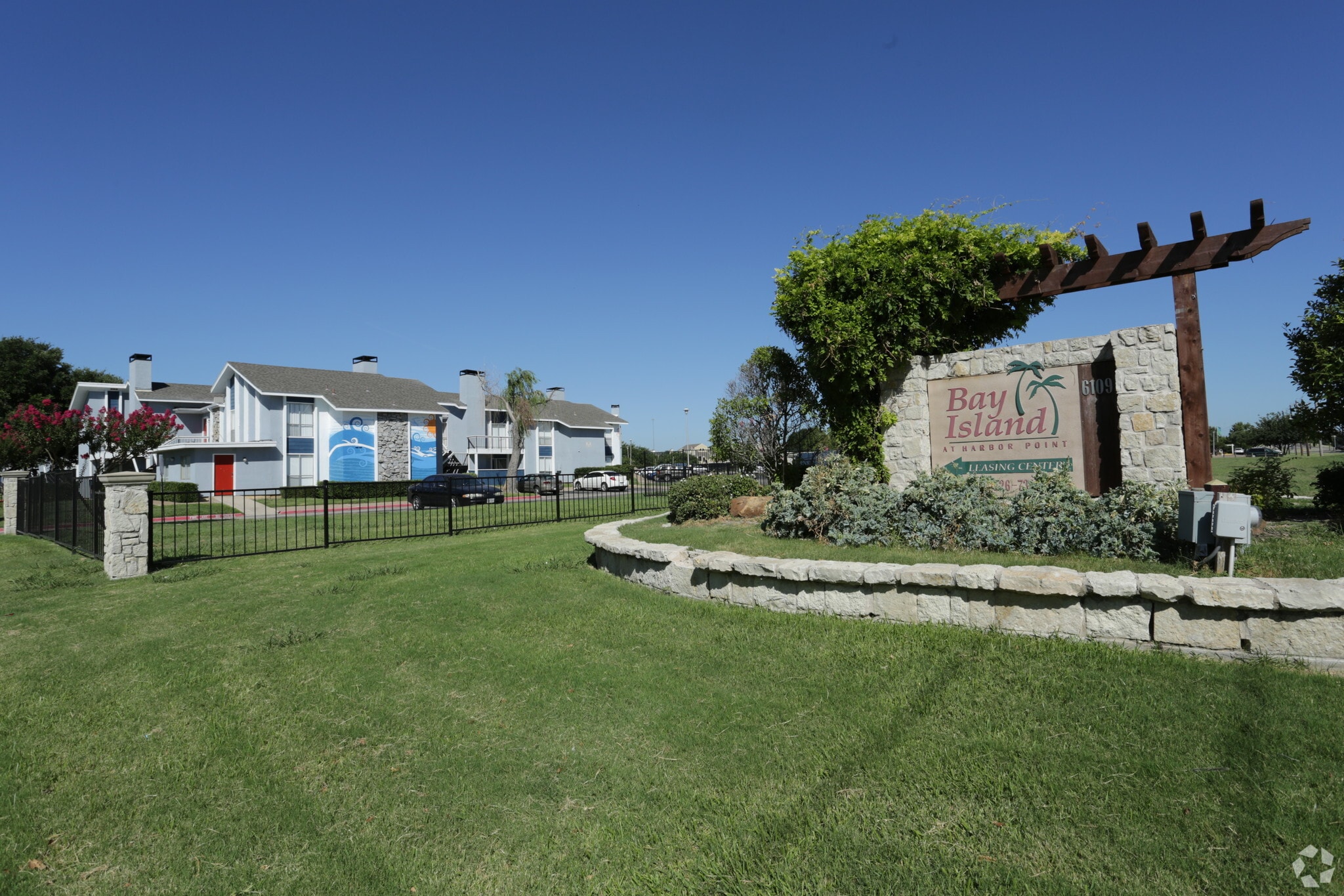 6109 Bay Island Dr, Garland, TX for sale Primary Photo- Image 1 of 26