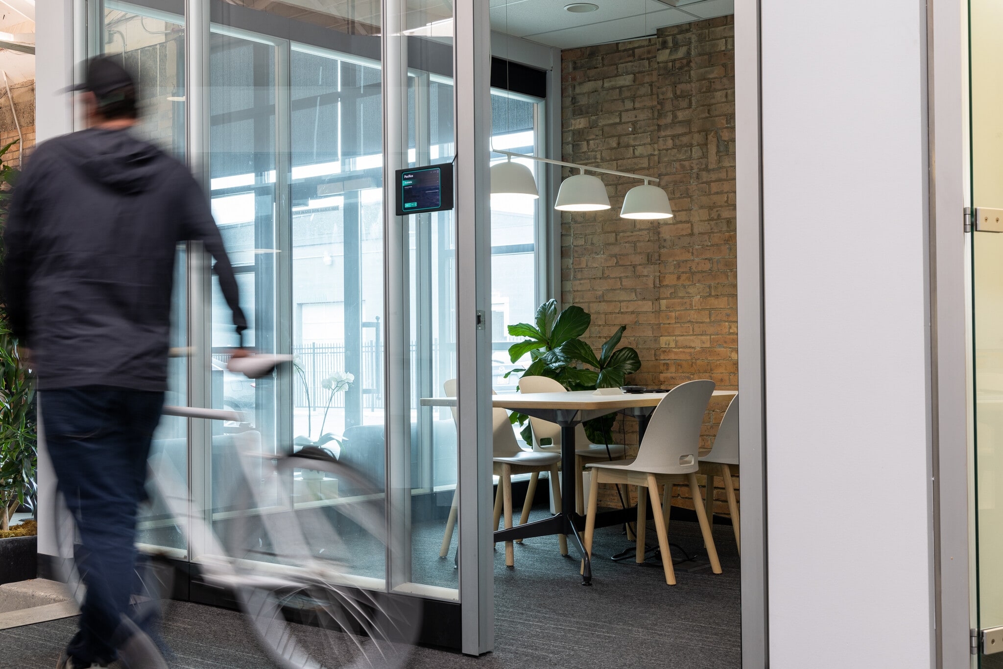 343 W 400 S, Salt Lake City, UT for lease Interior Photo- Image 1 of 2