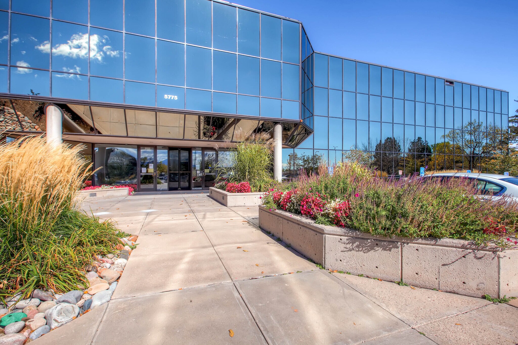 5775 Mark Dabling Blvd, Colorado Springs, CO for sale Building Photo- Image 1 of 1