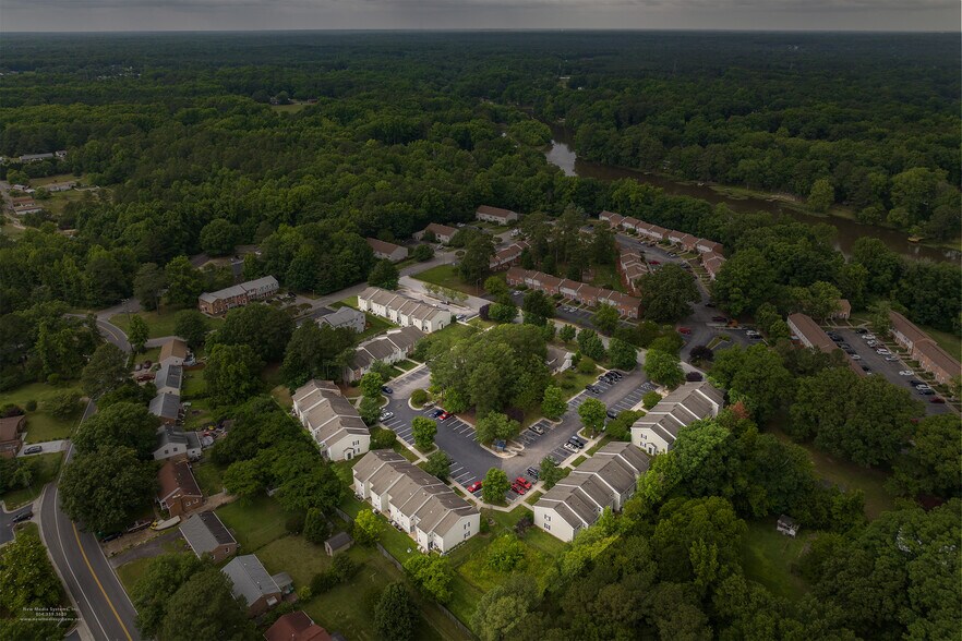 202 Lakeview Park Rd, Colonial Heights, VA 23834 Terrace View